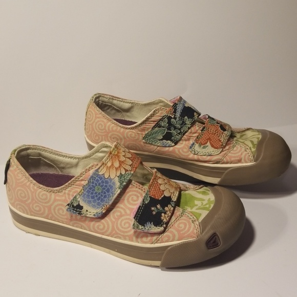 Keen Shoes - Keen slip on shoes women's size 7